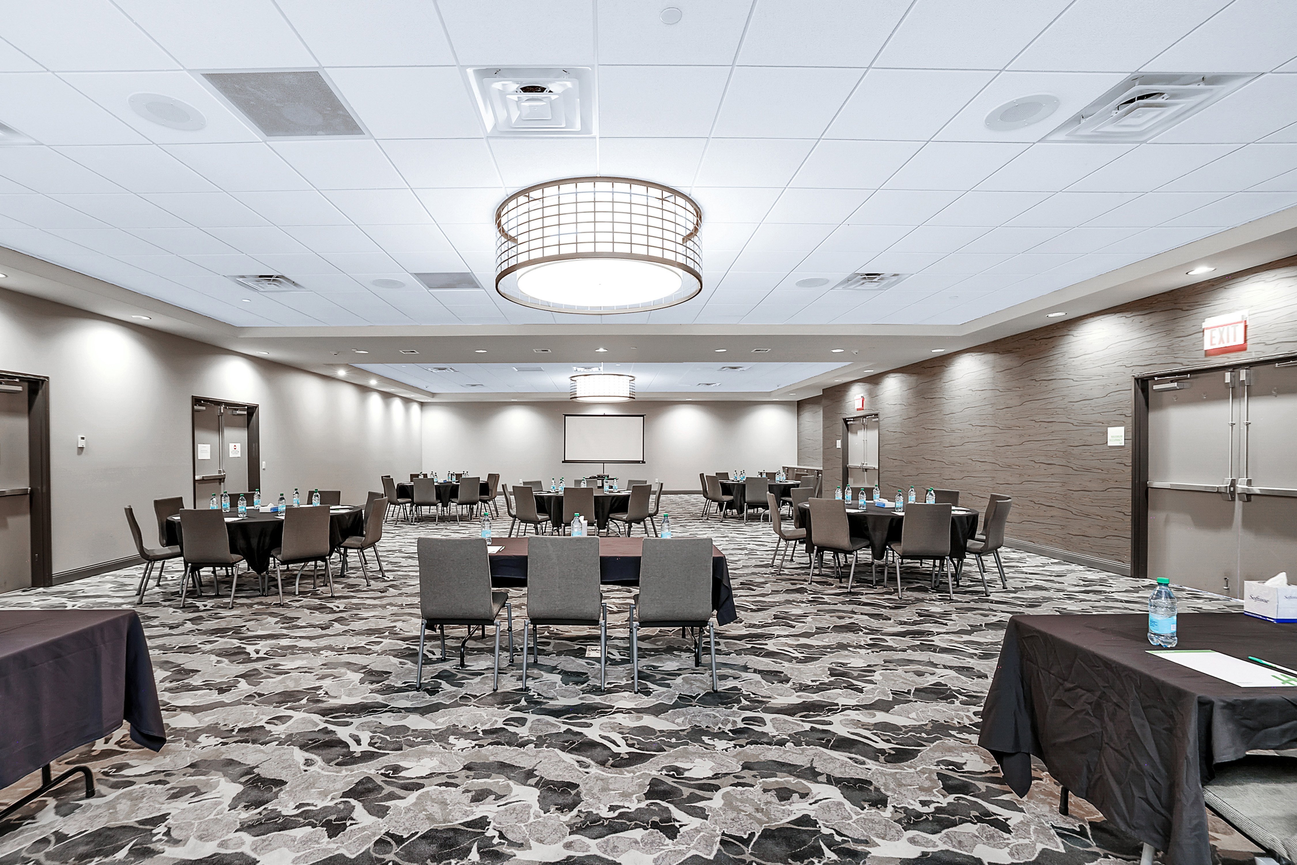 holiday inn nampa by ihg