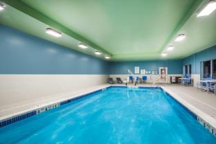 holiday inn express queensbury lake george area by ihg