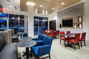 holiday inn express queensbury lake george area by ihg