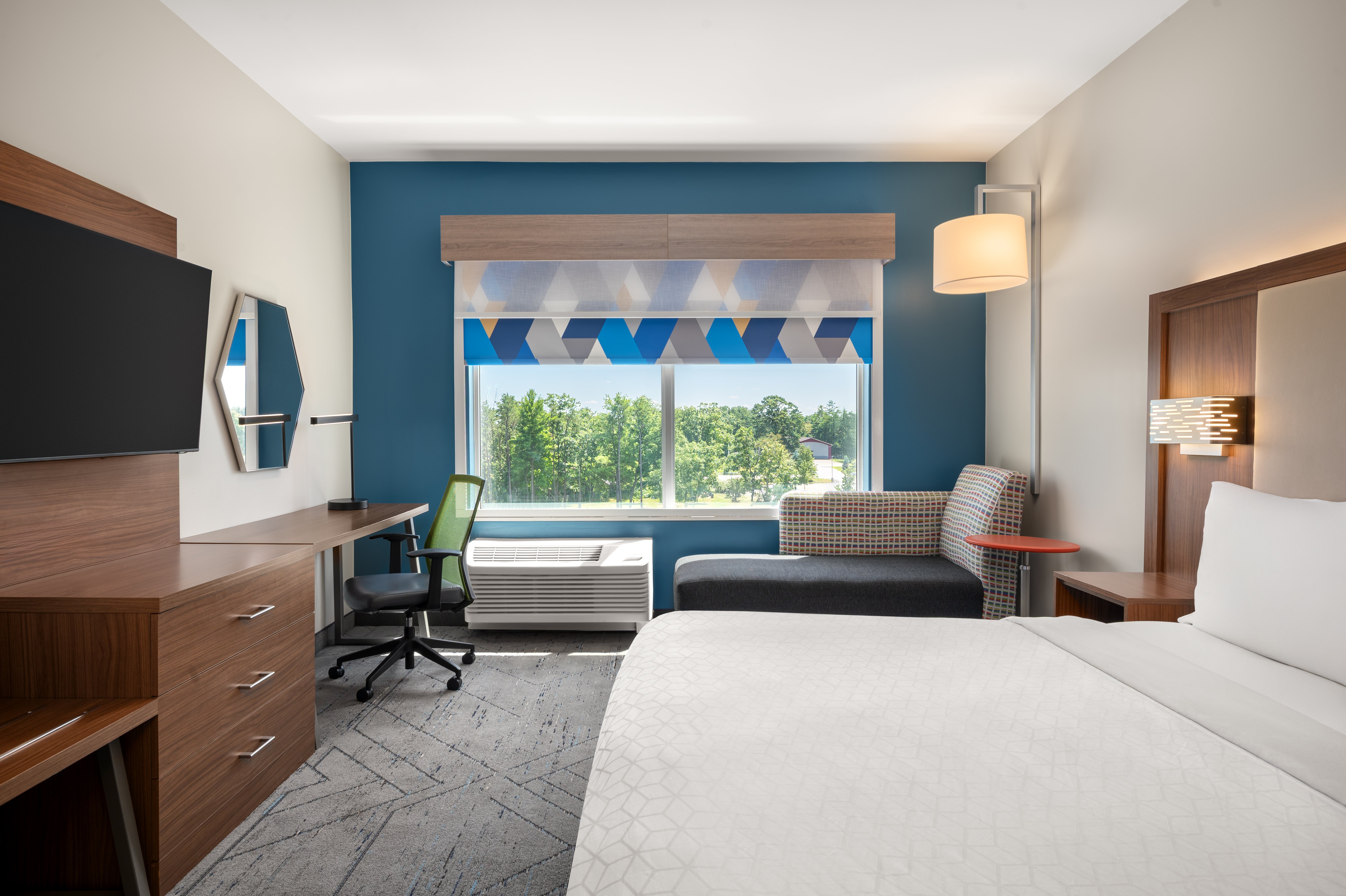 holiday inn express queensbury lake george area by ihg