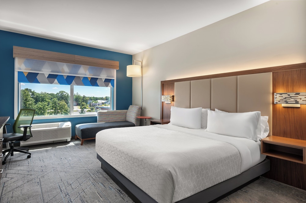 holiday inn express queensbury lake george area by ihg