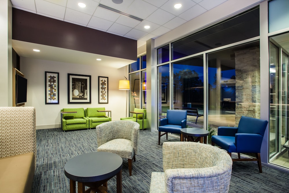 holiday inn express queensbury lake george area by ihg