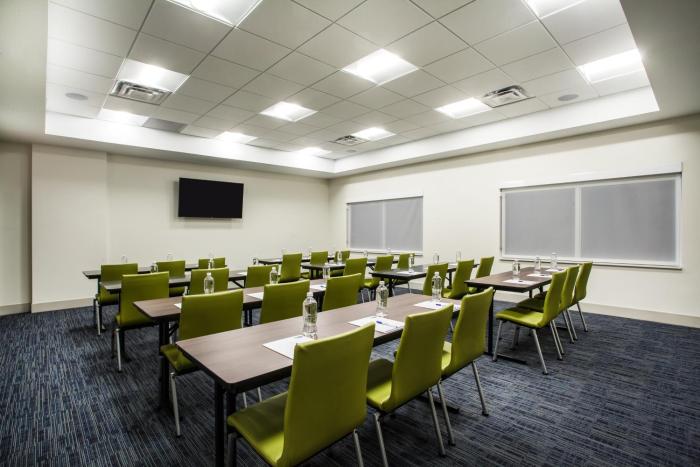 holiday inn express queensbury lake george area by ihg
