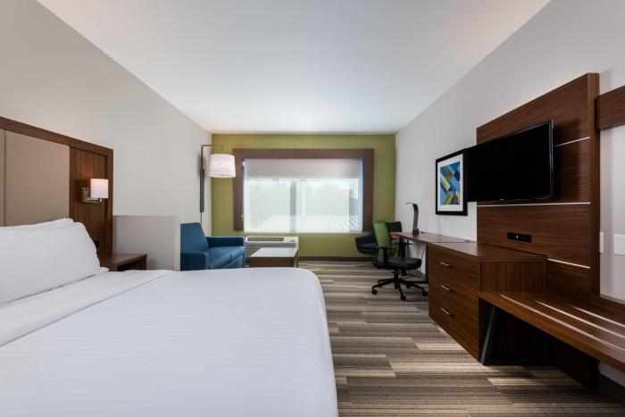 holiday inn express queensbury lake george area by ihg