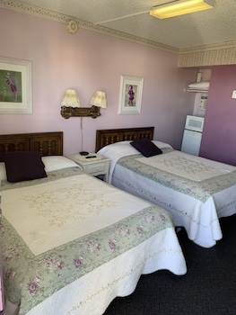 sugarloaf mountain motel