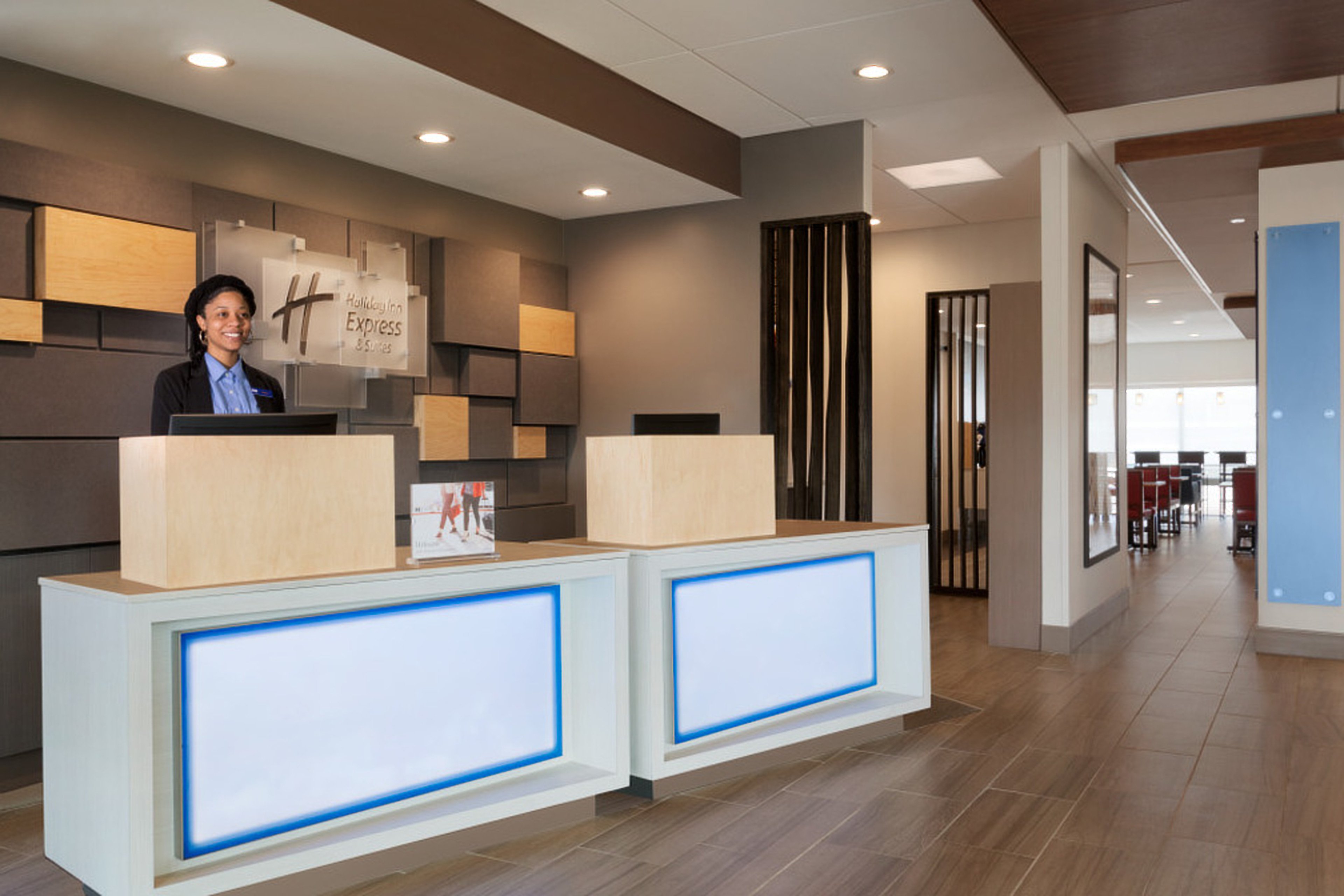 holiday inn express and suites cincinnati ne red bank road