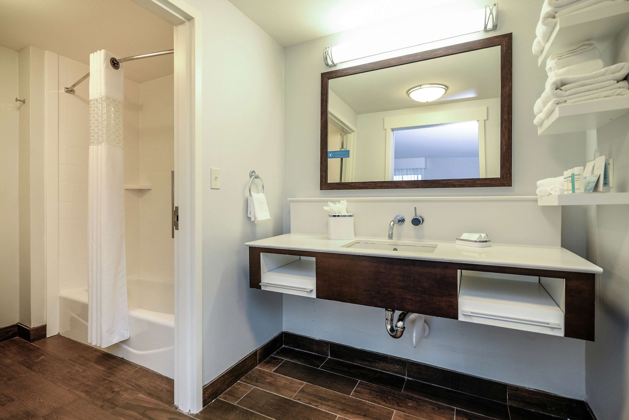 hampton inn brighton