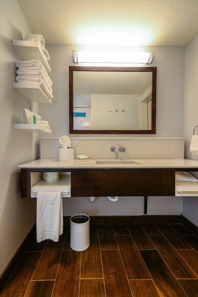 hampton inn brighton