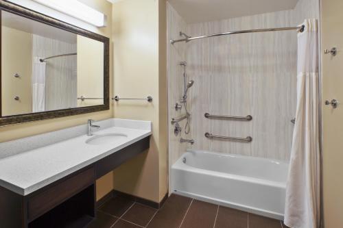 staybridge suites benton harbor st joseph by ihg