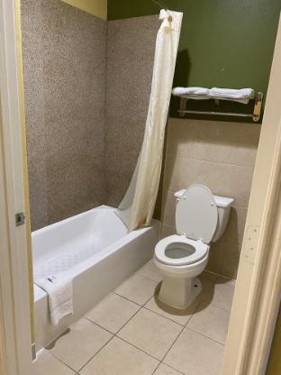 redwood suites