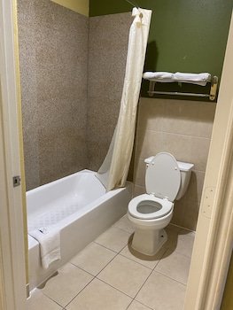 redwood suites