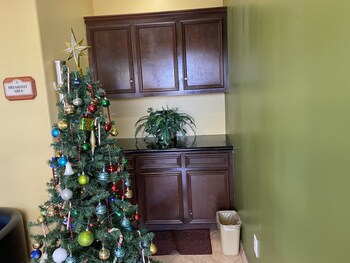 redwood suites