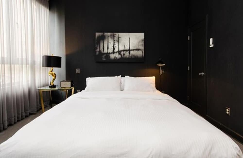The Audemar,Near Orpheum Theatre,3 star
