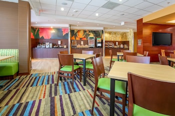 fairfield inn and suites cuero