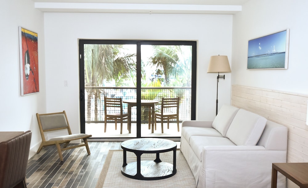 the perry hotel and marina key west