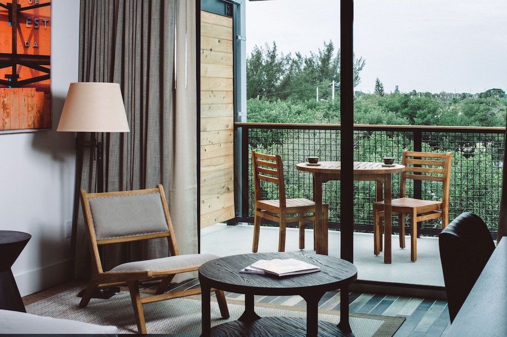 the perry hotel and marina key west