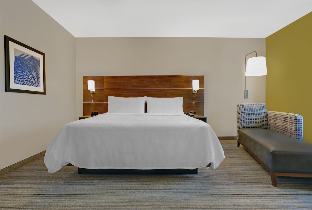 holiday inn exp and sts lenexa overland park area