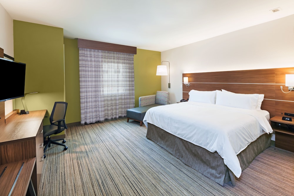 holiday inn exp and sts lenexa overland park area