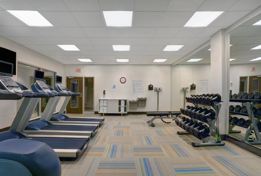 holiday inn exp and sts lenexa overland park area
