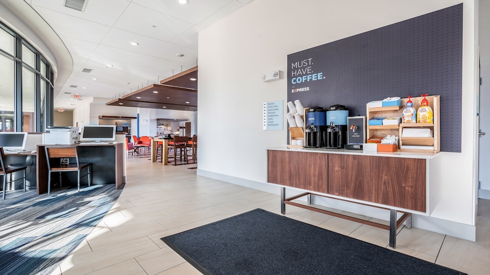 Holiday Inn Express And Suites-Platteville By Ihg,Hazel Green>>Dodgeville,3 star