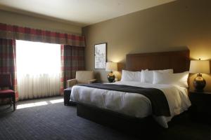 the hotel at black oak casino resort