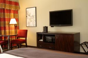 the hotel at black oak casino resort