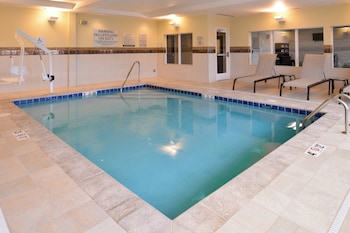 Courtyard By Marriott Toledo North,Toledo>>Lucas County,3 star