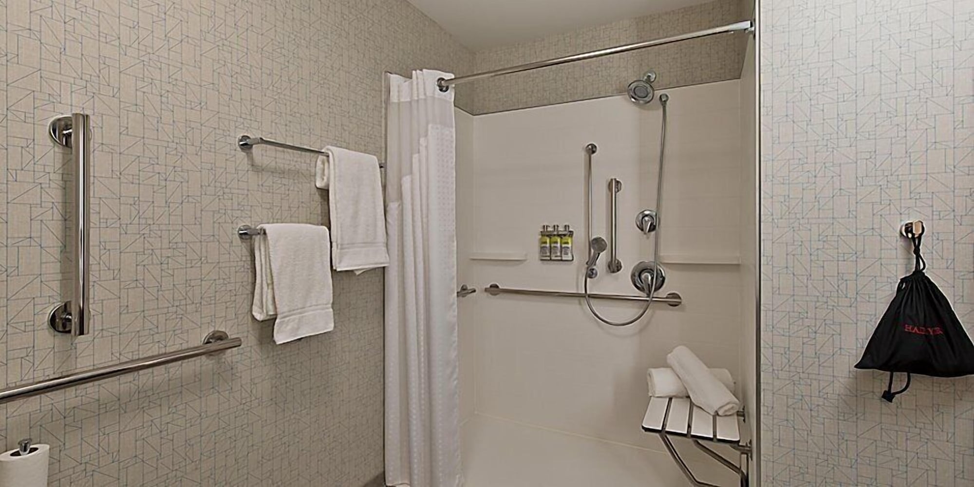 holiday inn exp and sts portland airport cascade st