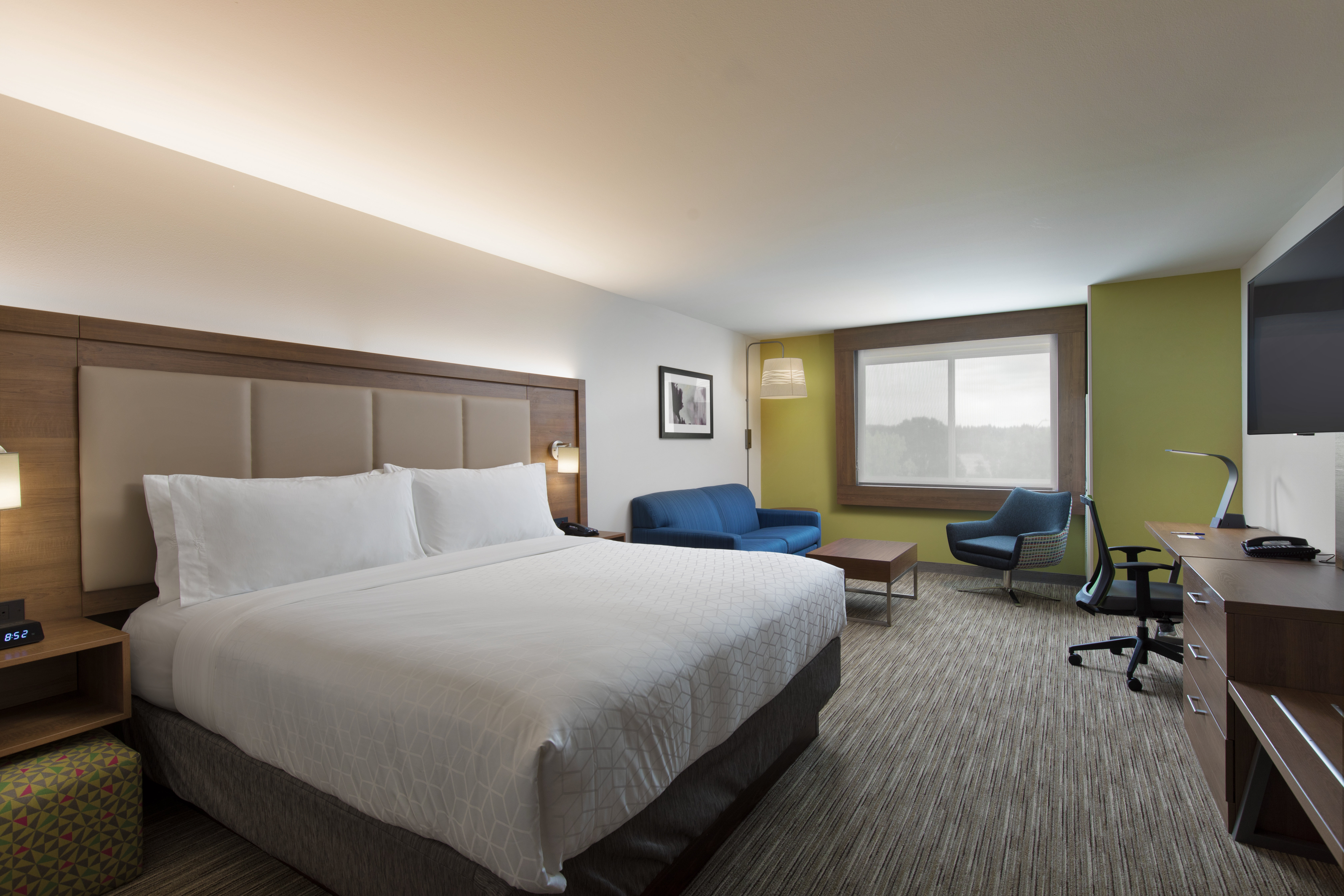 holiday inn exp and sts portland airport cascade st
