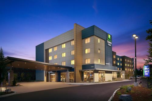 holiday inn exp and sts portland airport cascade st