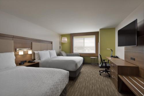 holiday inn exp and sts portland airport cascade st
