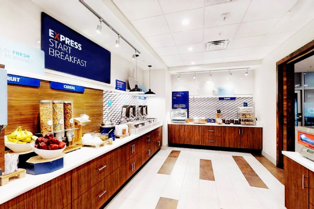 holiday inn express and suites chalmette n orleans