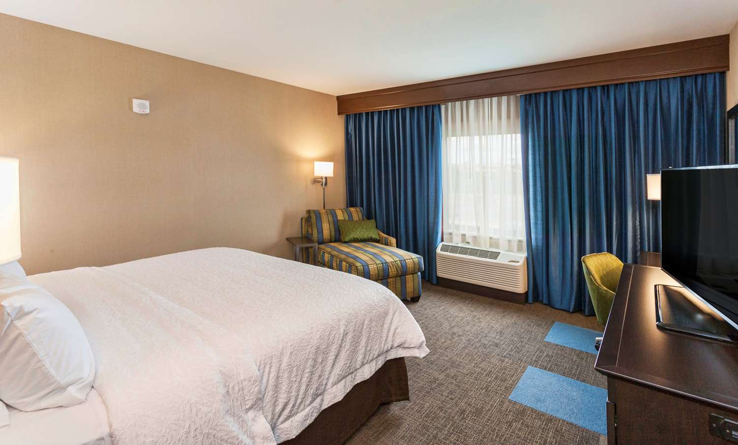 hampton inn and suites duluth north mall area