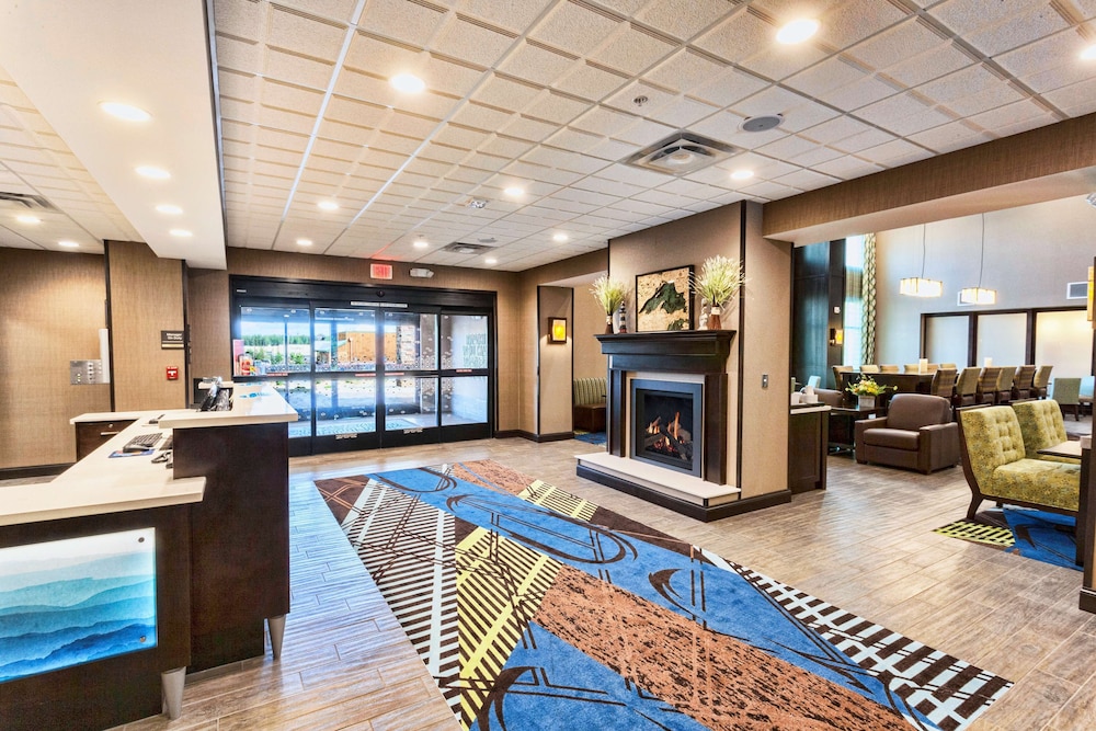 hampton inn and suites duluth north mall area