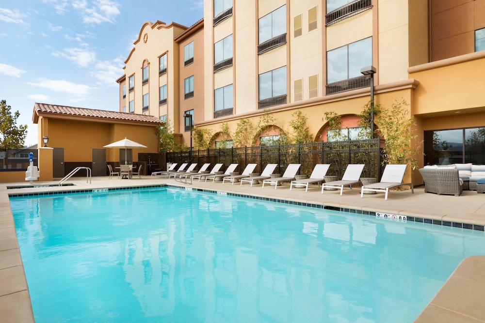 hilton garden inn lompoc