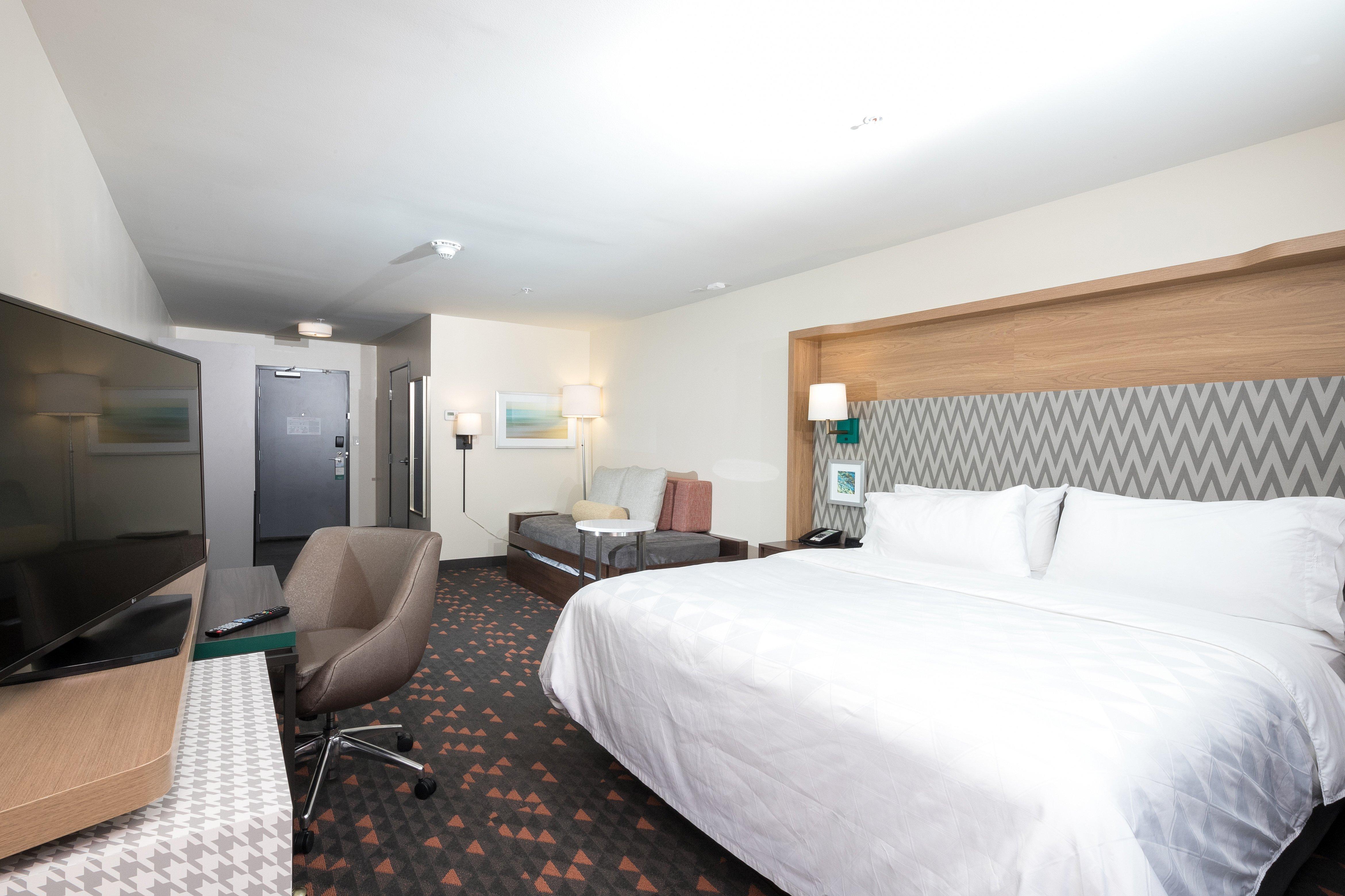 holiday inn hotel and suites mount pleasant