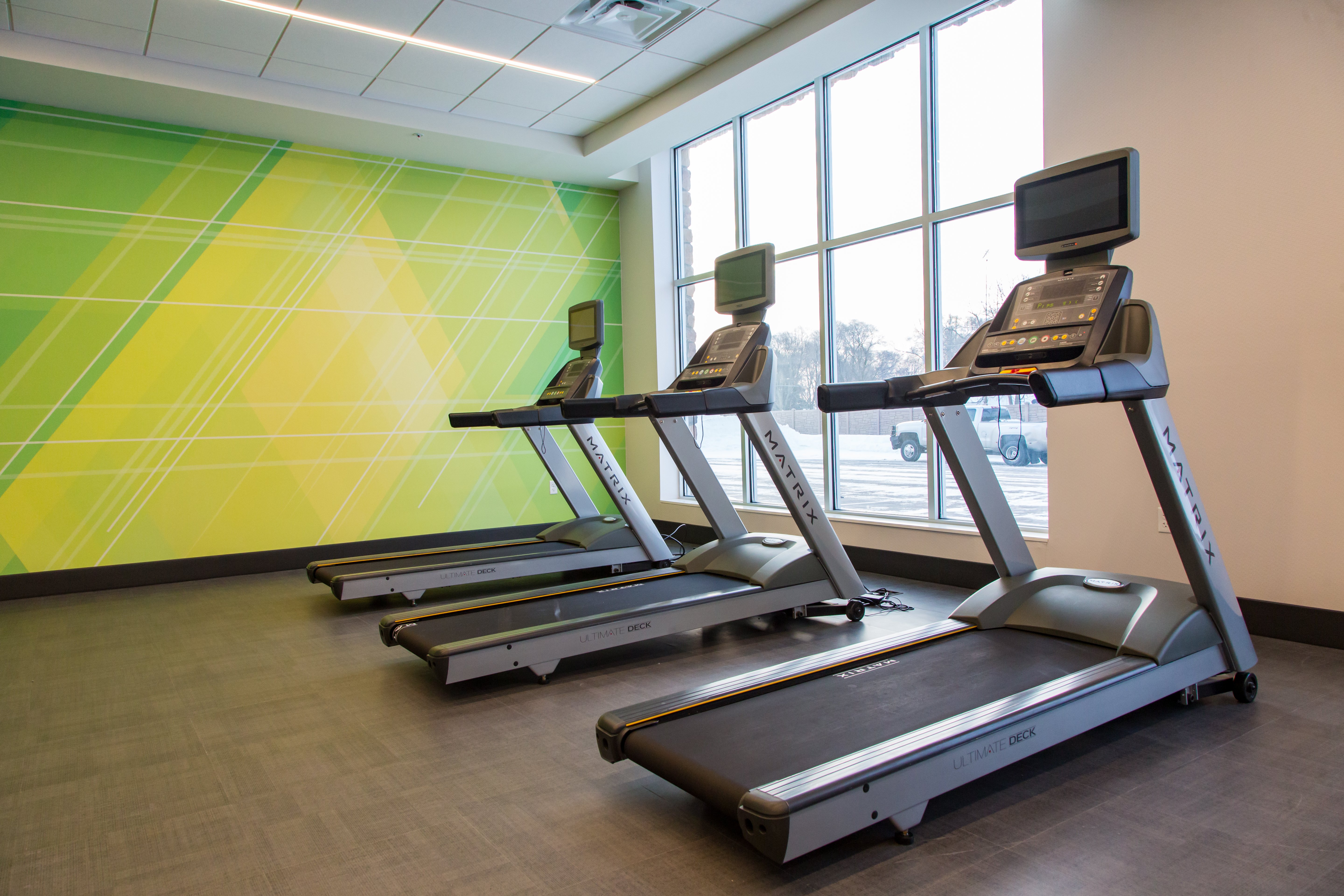 holiday inn hotel and suites mount pleasant
