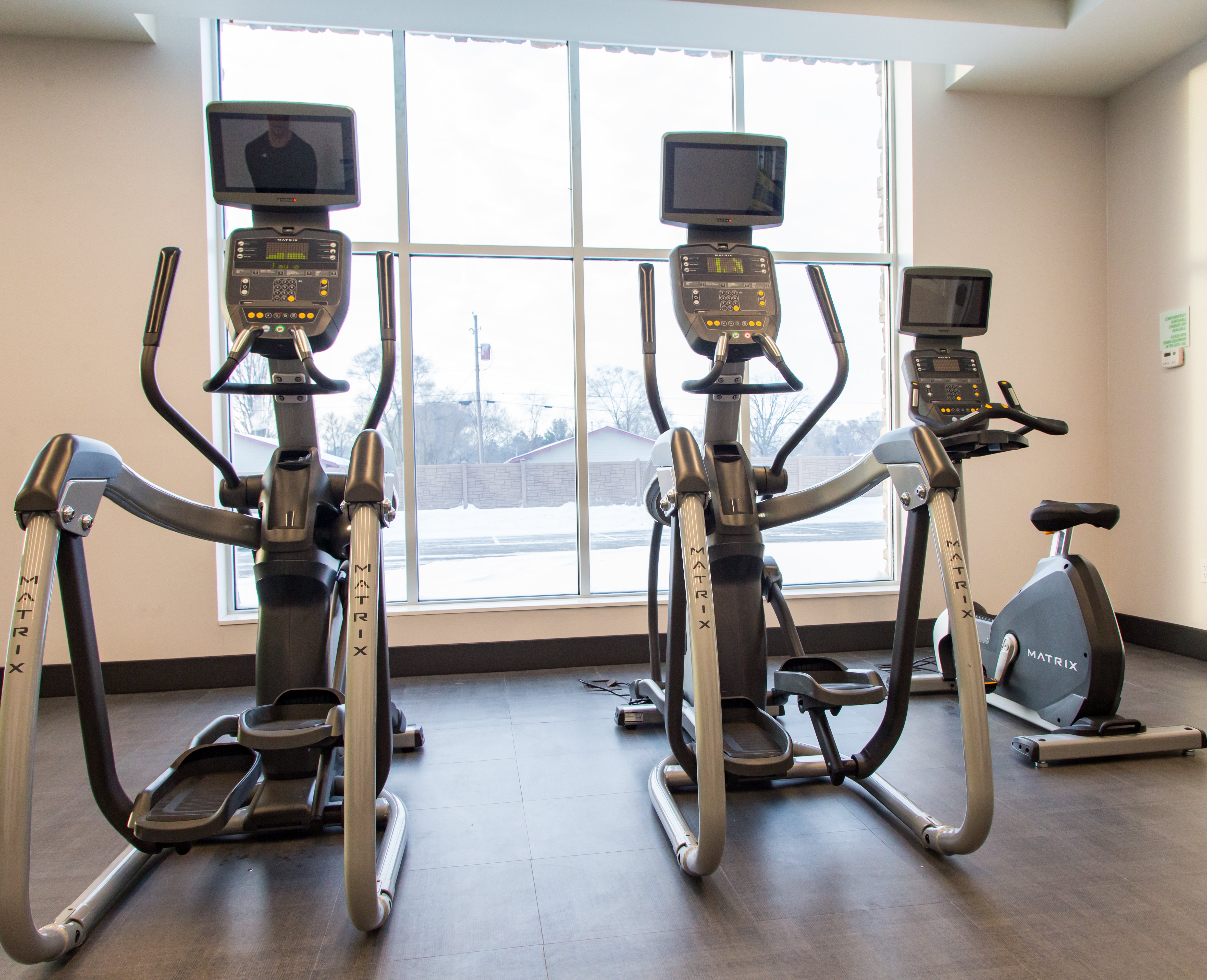 holiday inn hotel and suites mount pleasant