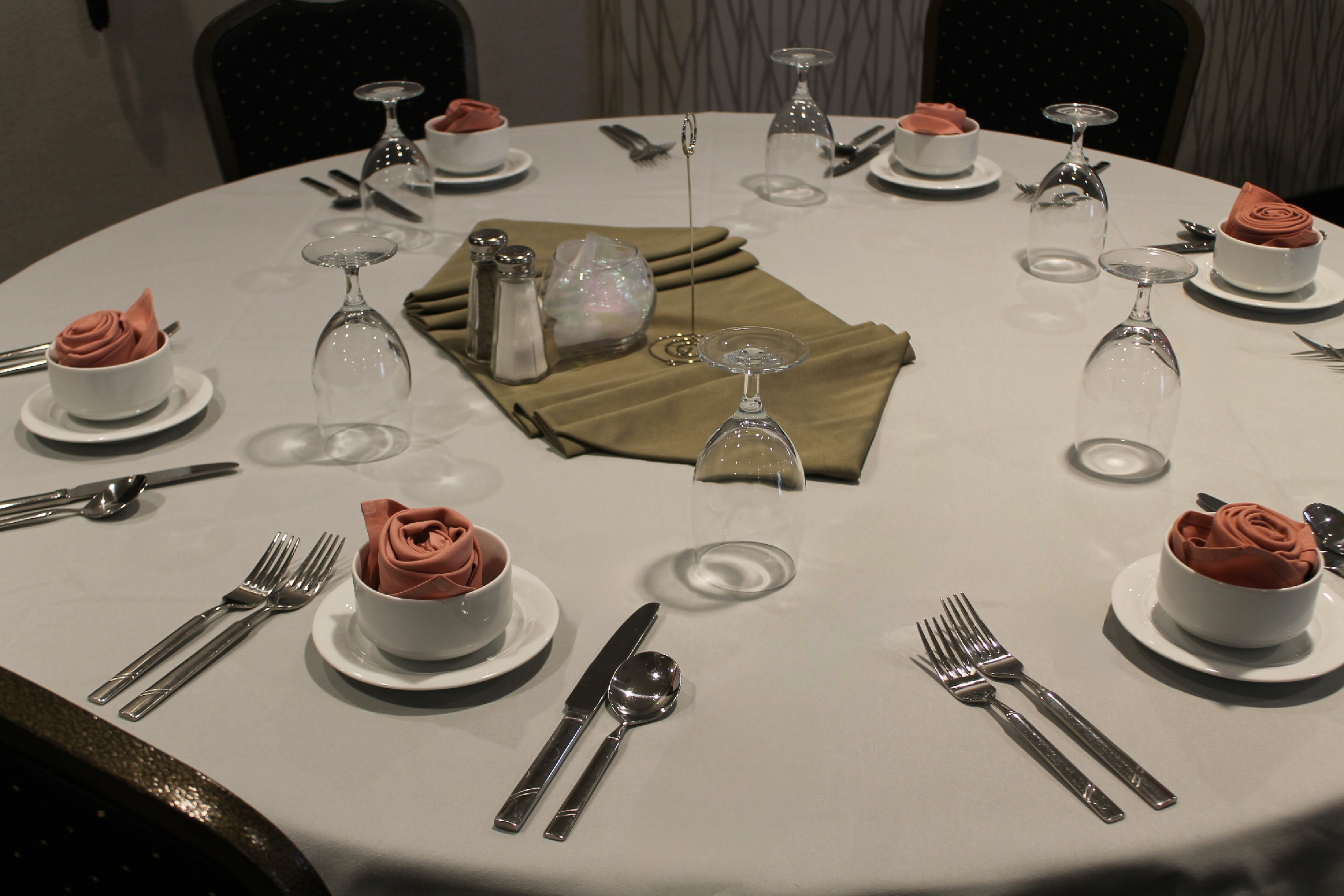 holiday inn hotel and suites mount pleasant