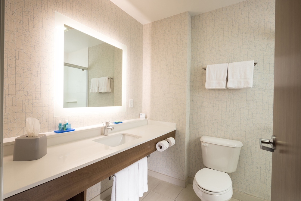 holiday inn express and suites portage by ihg