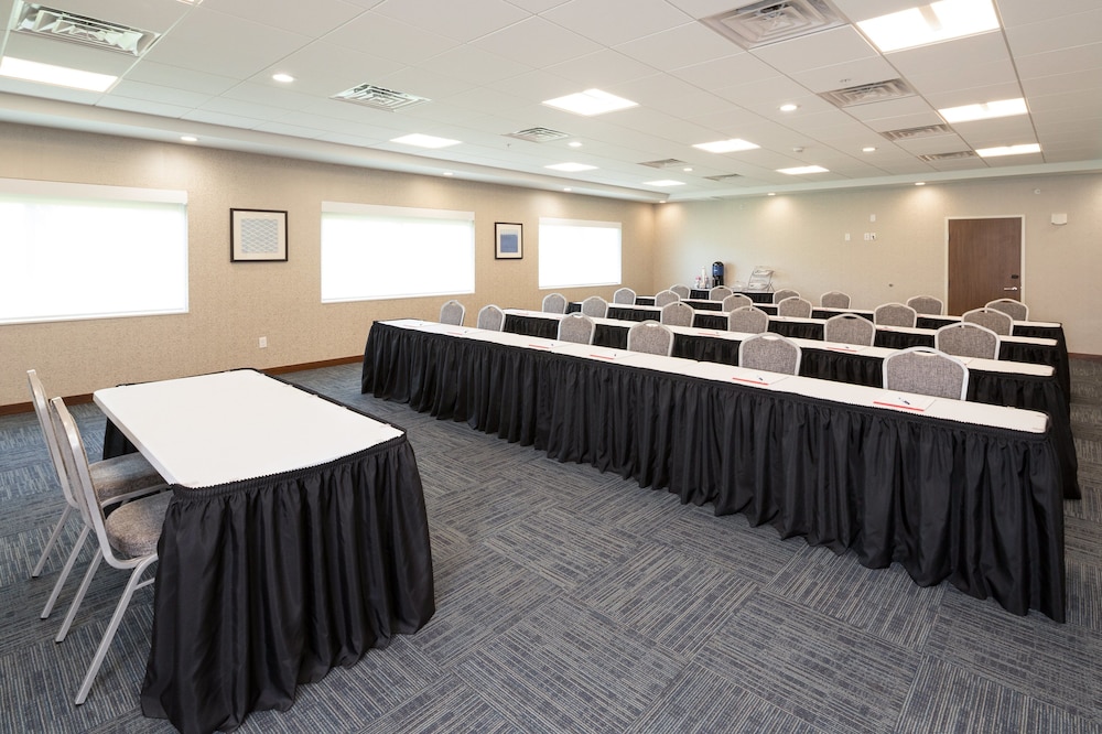 holiday inn express and suites portage by ihg