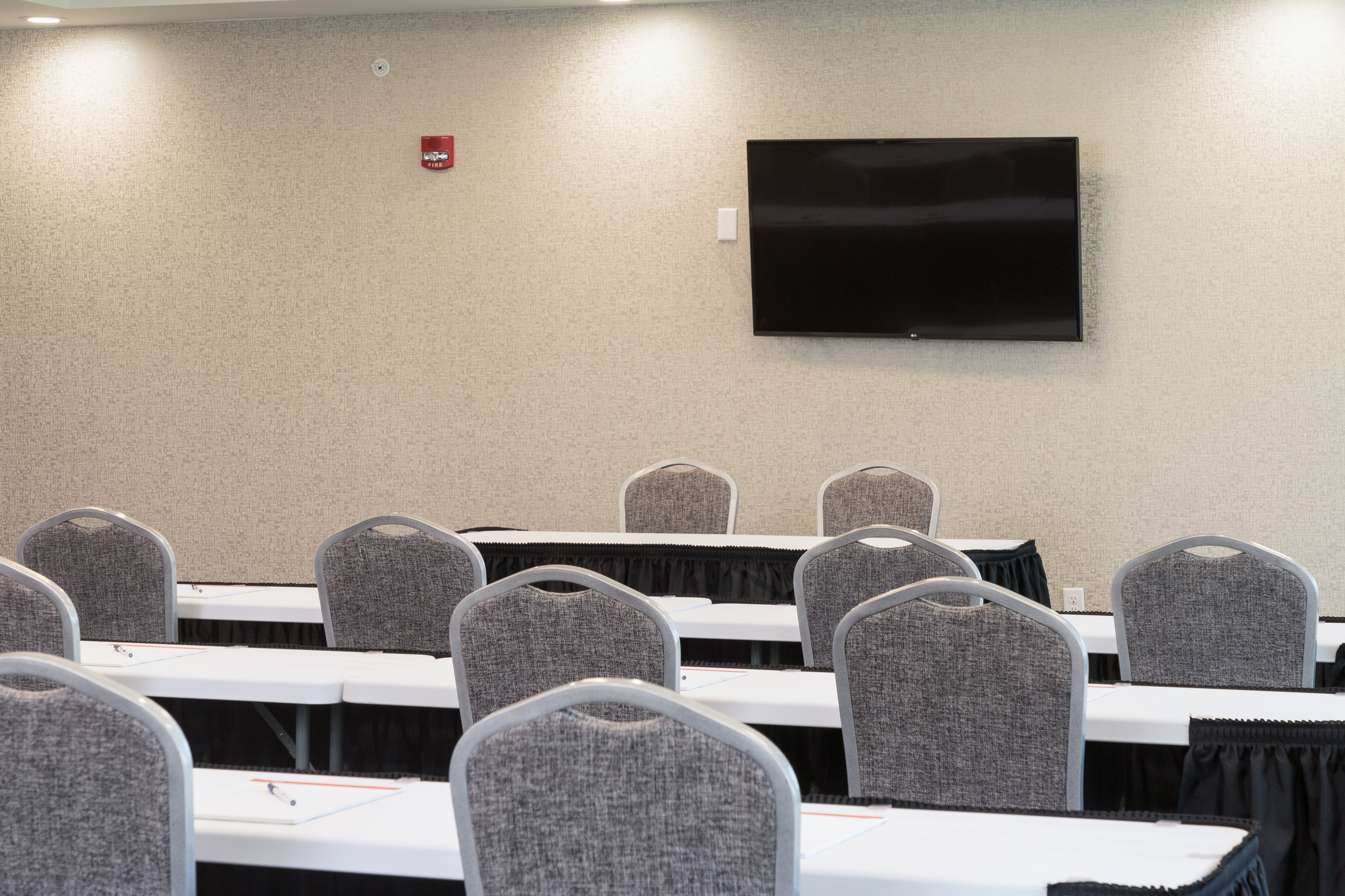 holiday inn express and suites portage by ihg