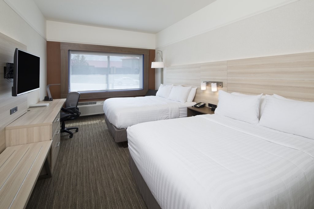 holiday inn express and suites portage by ihg