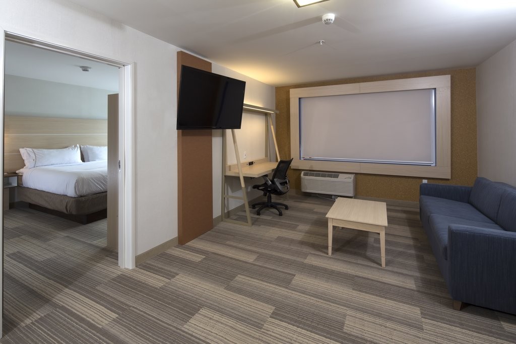 holiday inn express and suites portage by ihg