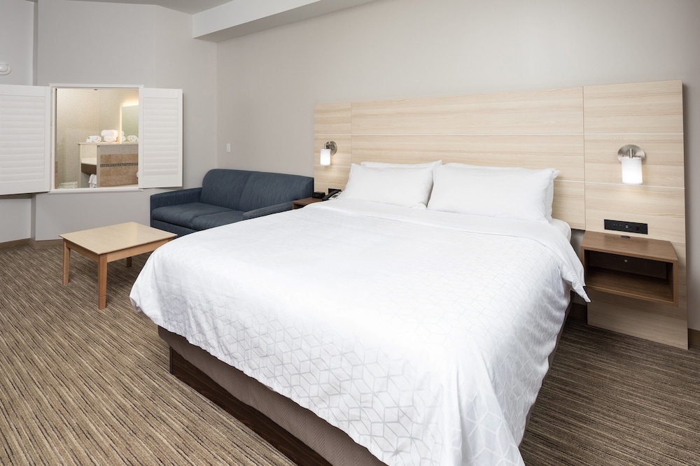 holiday inn express and suites portage by ihg