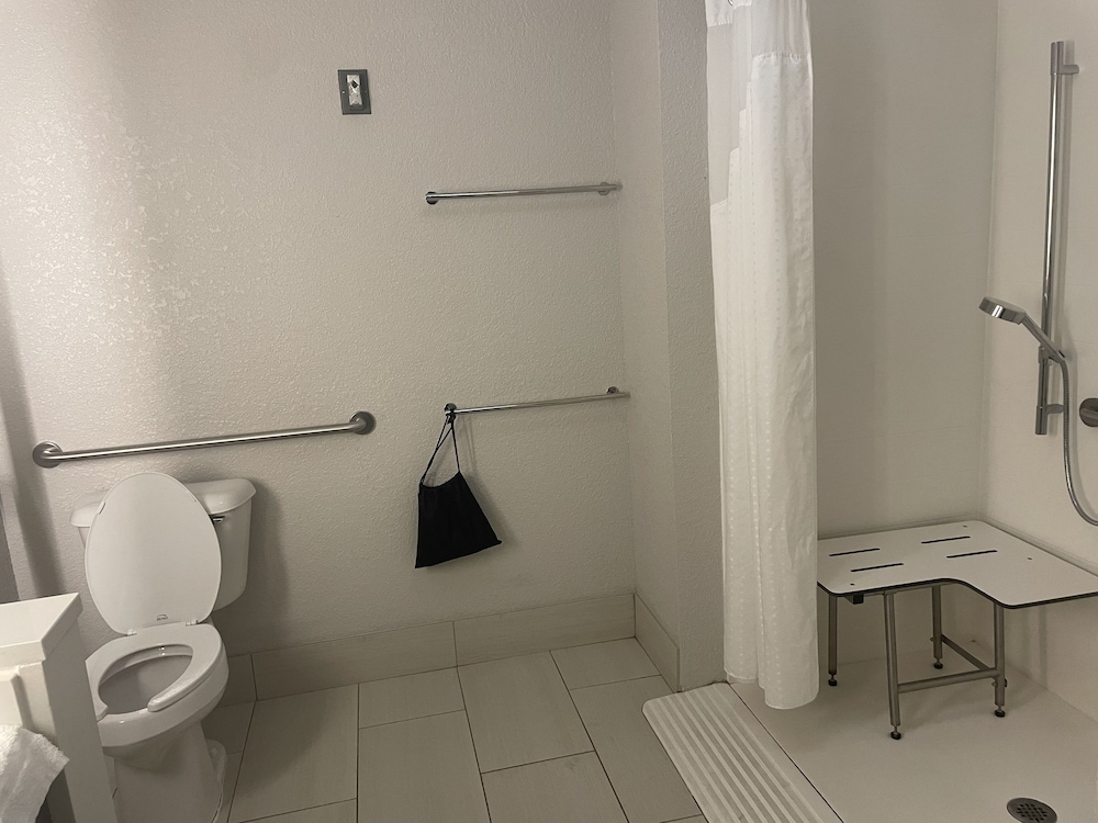 holiday inn express and suite mishawaka south bend