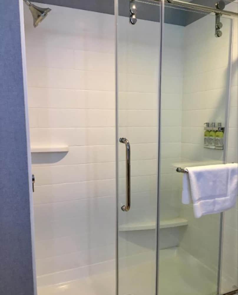 holiday inn express grand island niagara falls by ihg
