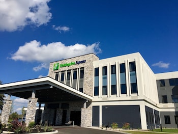 Holiday Inn Express Grand Island - Niagara Falls By Ihg,New York>>Grand Island,3 star