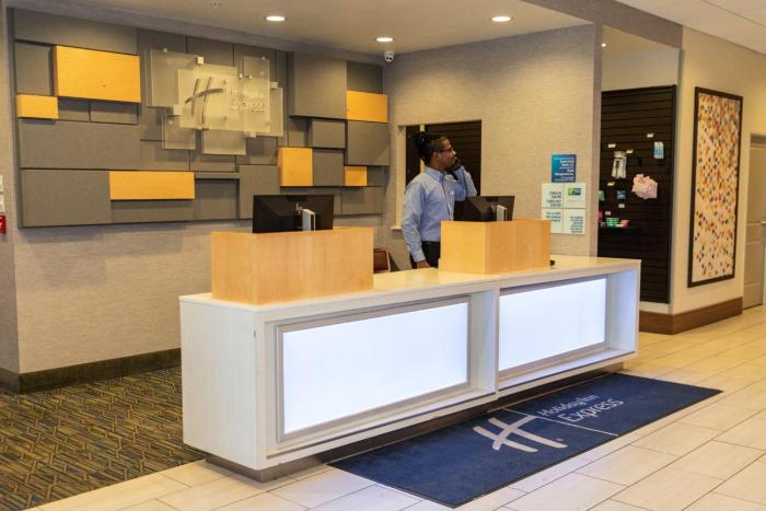 holiday inn express grand island niagara falls by ihg