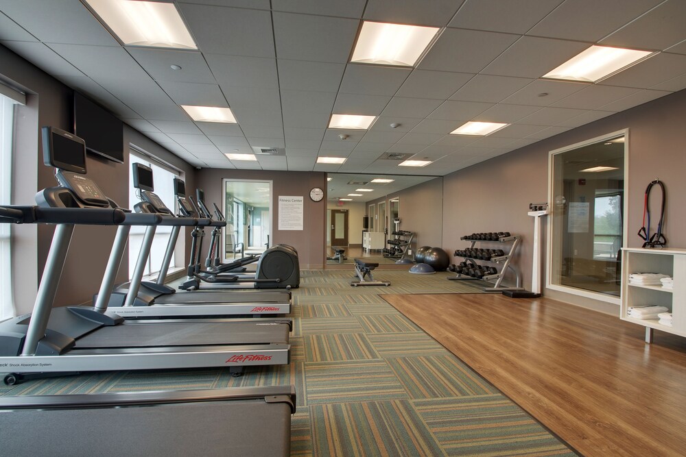 holiday inn express and suites elizabethtown north by ihg